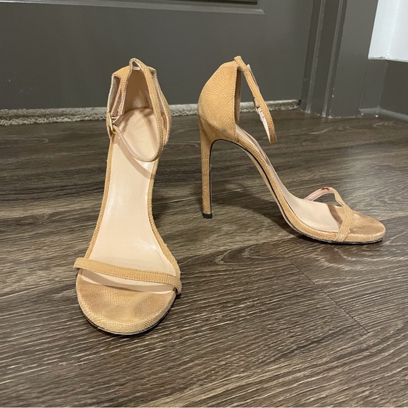 Stuart Weitzman Textured Snake Print Sandal Heels Beige - Picture 5 of 10